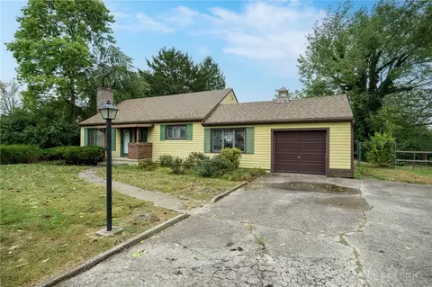 1905 N Longview St, Dayton, OH 45432