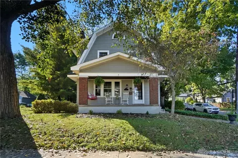 518 Irving Ave, Oakwood, OH 45409