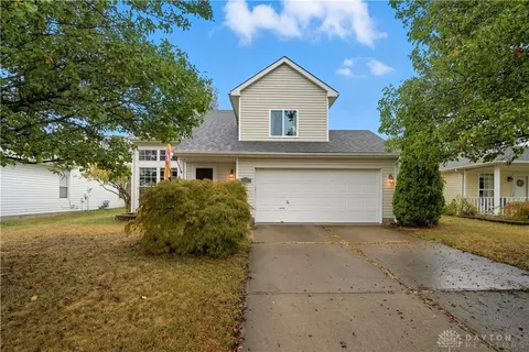 807 Somerset Ct, Trenton, OH 45067