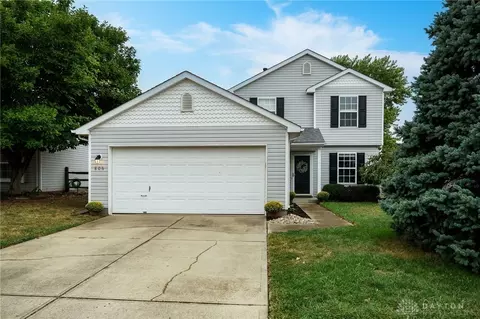 806 Somerset Ct, Trenton, OH 45067