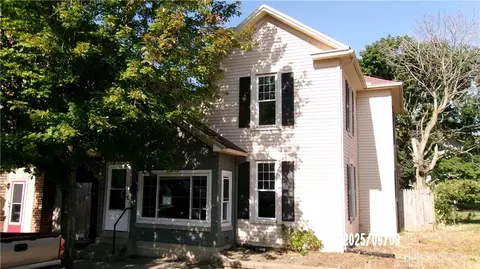 421 Market St, Brookville, OH 45309