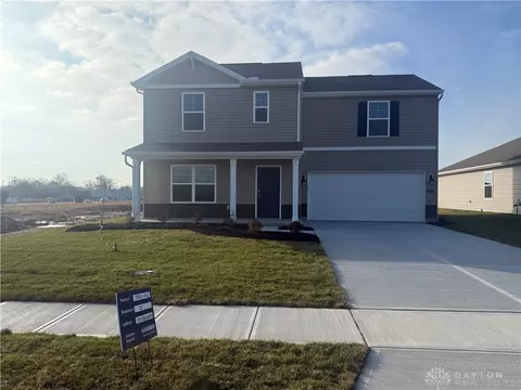 703 Brubaker Dr, New Carlisle, OH 45344