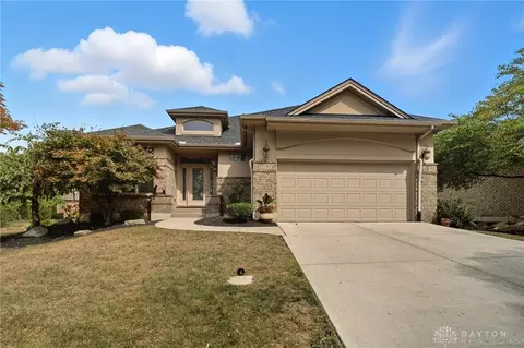 981 Eagle Run Dr, Dayton, OH 45458