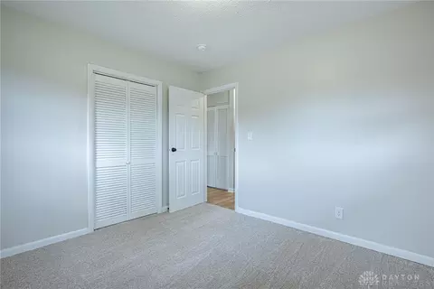 Bedroom - 2841 Chinook Ln, Kettering, OH 45420 photo 4 of 6