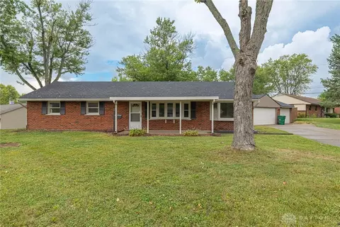 2841 Chinook Ln, Kettering, OH 45420
