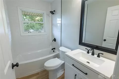 Bath - 2841 Chinook Ln, Kettering, OH 45420 photo 1 of 1