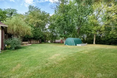 Exterior - 3930 Mallard Ave, Springfield, OH 45503 photo 8 of 21