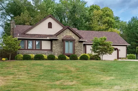 Exterior - 3930 Mallard Ave, Springfield, OH 45503 photo 5 of 21
