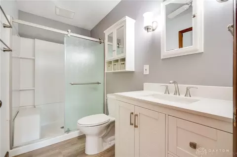 Bath - 3930 Mallard Ave, Springfield, OH 45503 photo 1 of 3