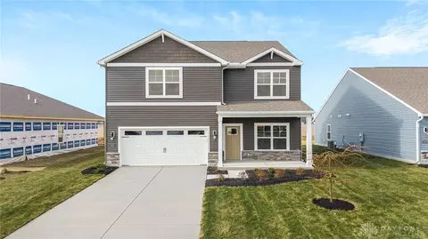 2936 Hoying Dr, Troy, OH 45373