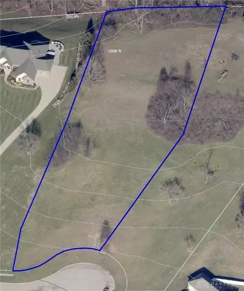 3534 Sunset Bluff Dr, Beavercreek, OH 45430