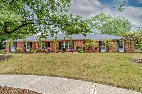 1187 W Mary Ln, Miamisburg, OH 45342