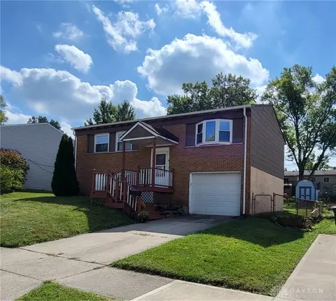 330 Ellenwood Dr, Dayton, OH 45449