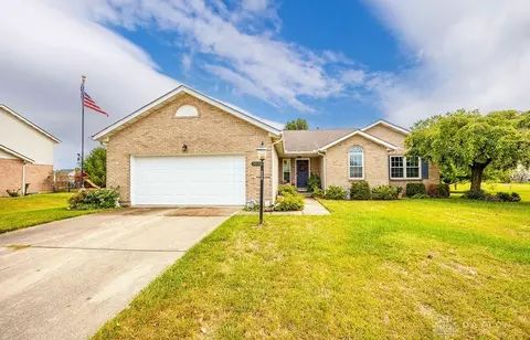 3601 Winter Hill Dr, Hamilton, OH 45011
