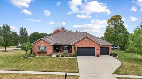 3914 Hickory Hollow Dr, Hamilton, OH 45013