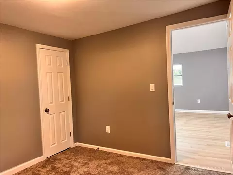 Bedroom - 1015 Hillcrest Ave, Springfield, OH 45504 photo 3 of 7