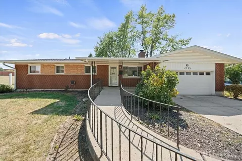 4533 Drayton Ct, Kettering, OH 45440 photo 2