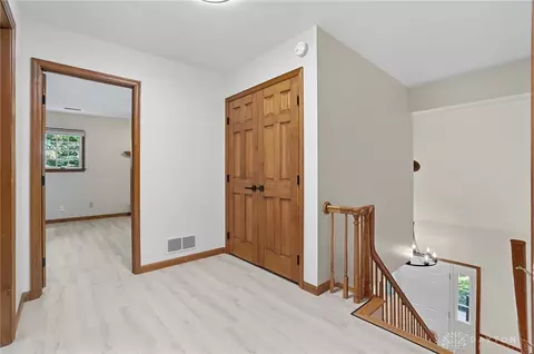 Entry Way - 570 Aberfelda Dr, Springfield, OH 45504 photo 5 of 5