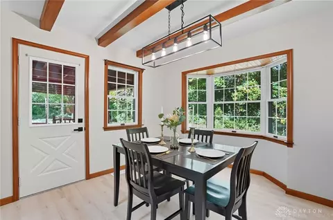 Dining - 570 Aberfelda Dr, Springfield, OH 45504 photo 2 of 2