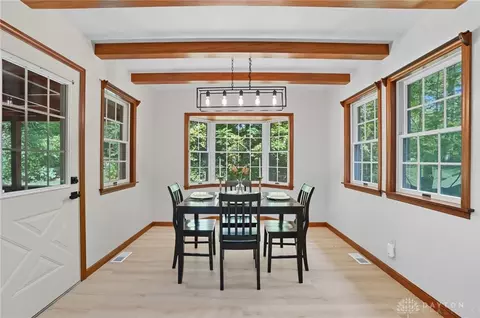 Dining - 570 Aberfelda Dr, Springfield, OH 45504 photo 1 of 2