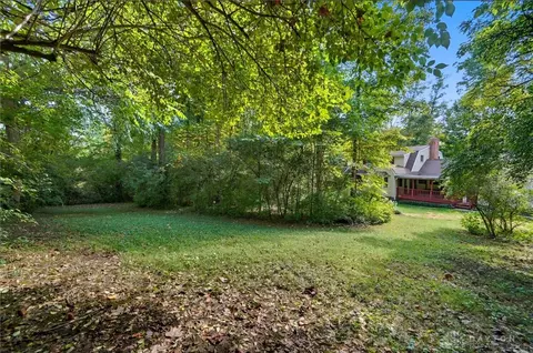 Exterior - 570 Aberfelda Dr, Springfield, OH 45504 photo 21 of 23