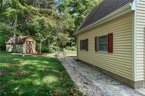 Exterior - 570 Aberfelda Dr, Springfield, OH 45504 photo 13 of 23