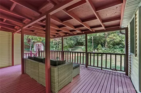 Exterior - 570 Aberfelda Dr, Springfield, OH 45504 photo 15 of 23