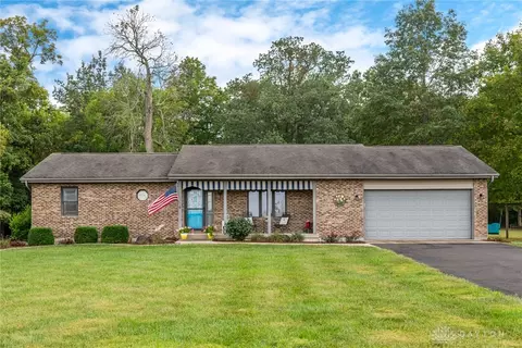 10860 Farmersville W Carrollton Rd, Germantown, OH 45327