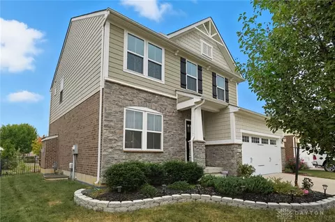 Exterior - 1651 Summit Creek Dr, Centerville, OH 45458 photo 2 of 6