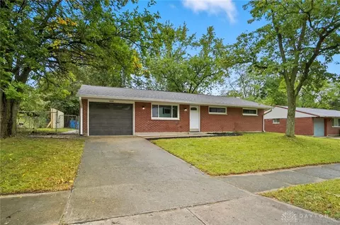 6868 Hubbard Dr, Huber Heights, OH 45424