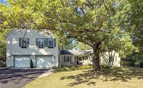 7687 Normandy Ln, Dayton, OH 45459