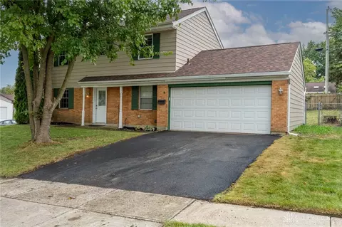268 Oxford Dr, Fairborn, OH 45324