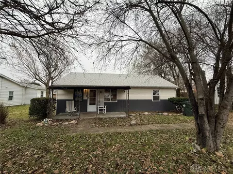 321 Gilbert Ave, Fairborn, OH 45324