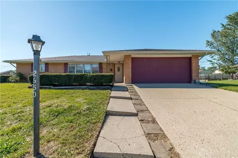 2650 Willowridge Dr, Dayton, OH 45414