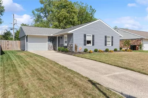 174 Bradley Dr, Germantown, OH 45327