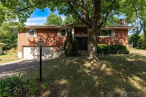 2601 Brahms Blvd, West Carrollton, OH 45449