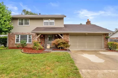 1514 Burchwood Dr, Fairborn, OH 45324