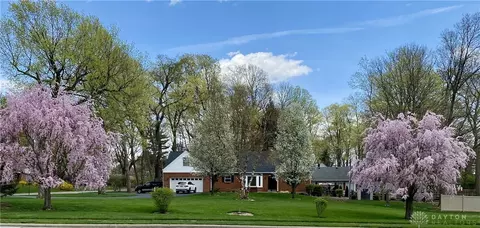Exterior - 5016 Far Hills Ave, Kettering, OH 45429 photo 3 of 12