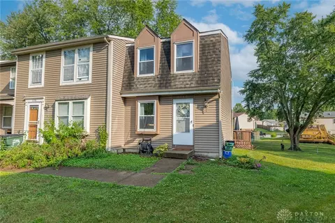 6286 Pheasant Hill Rd, Huber Heights, OH 45424