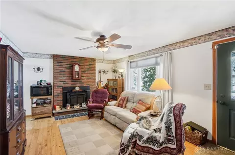 210 Janet Ave, Eldorado, OH 45321 photo 9