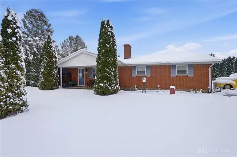 210 Janet Ave, Eldorado, OH 45321 photo 3