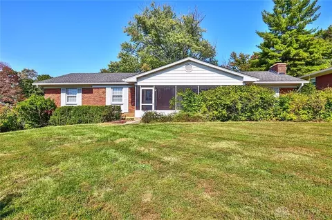 3592 Horncastle Dr, Cincinnati, OH 45241