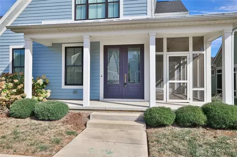 465 Cayman Cir, Tipp City, OH 45371
