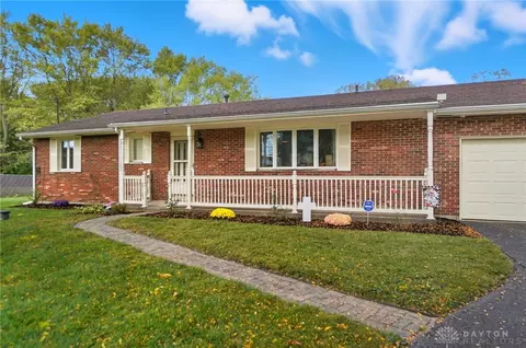 2073 Stowe Dr, Springfield, OH 45505 photo 5