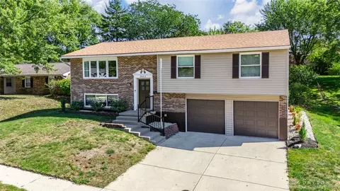 5432 Quisenberry Dr, Dayton, OH 45424