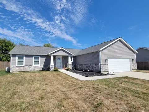 112 Dublin Ln, Saint Paris, OH 43072
