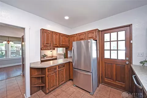 Kitchen - 651 Broad Blvd, Dayton, OH 45419 photo 3 of 7