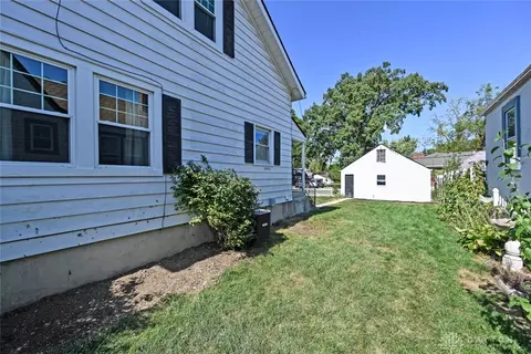 Exterior - 651 Broad Blvd, Dayton, OH 45419 photo 8 of 12