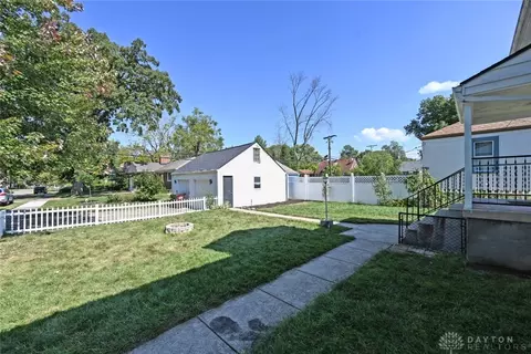 Exterior - 651 Broad Blvd, Dayton, OH 45419 photo 7 of 12