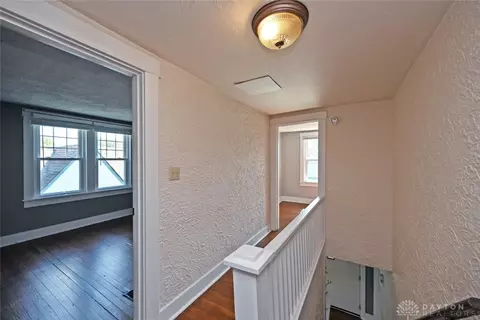 Entry Way - 651 Broad Blvd, Dayton, OH 45419 photo 2 of 2